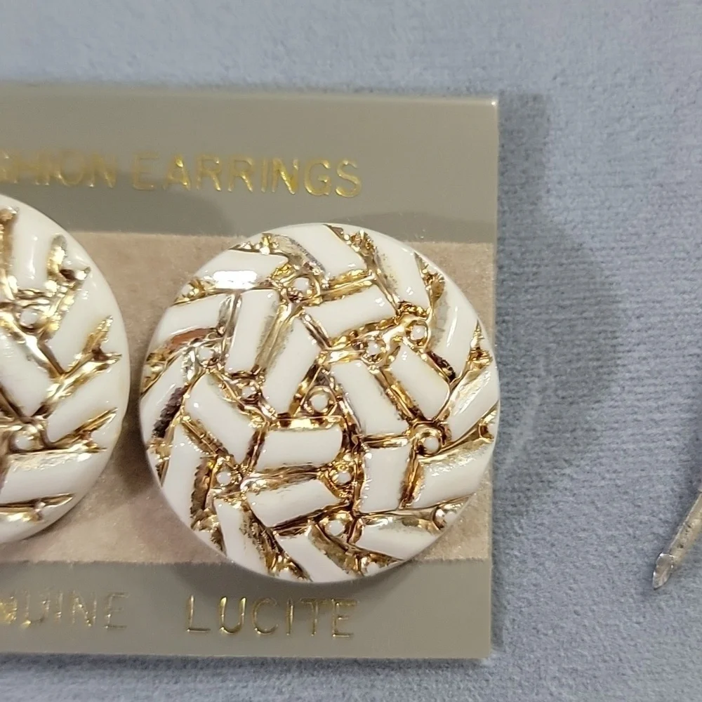 Lucite White and Gold Dome Pierced Stud Vintage Earrings